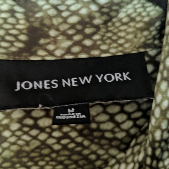 JONES NEW YORK Silky Animal Print Camp Shirt - Picture 6 of 7
